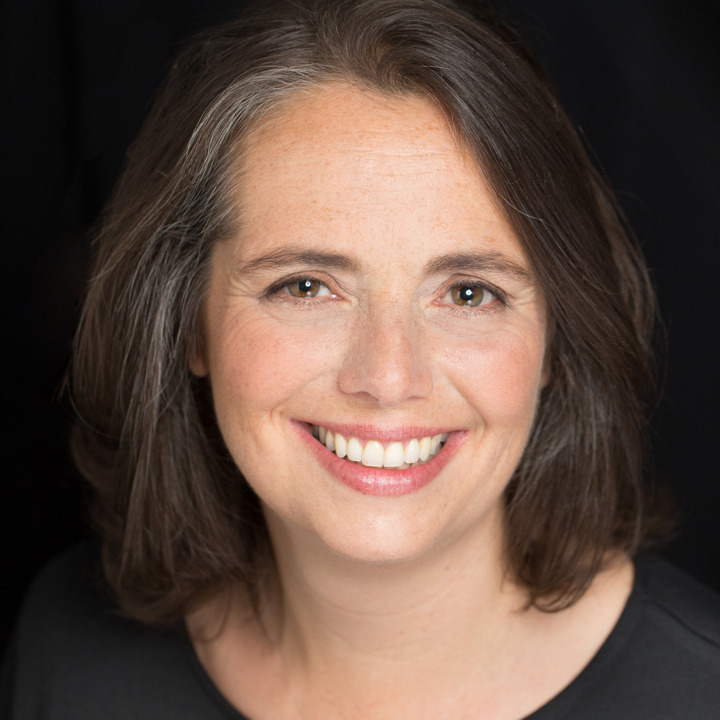 Headshot of Ellen Krause-Grosman